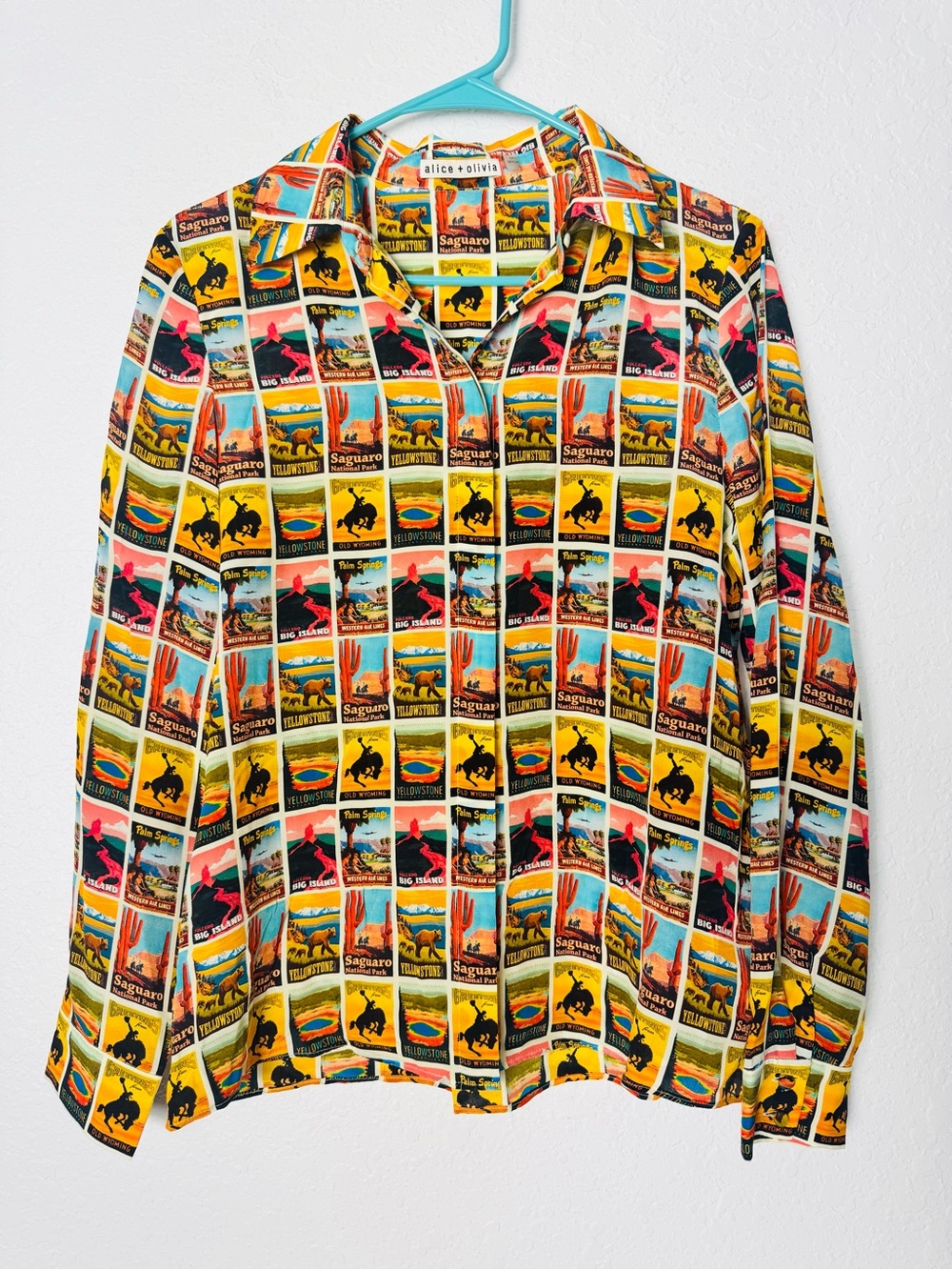 Alice + Olivia Willa Western Postcard Printed Blouse - Picture 3 of 12